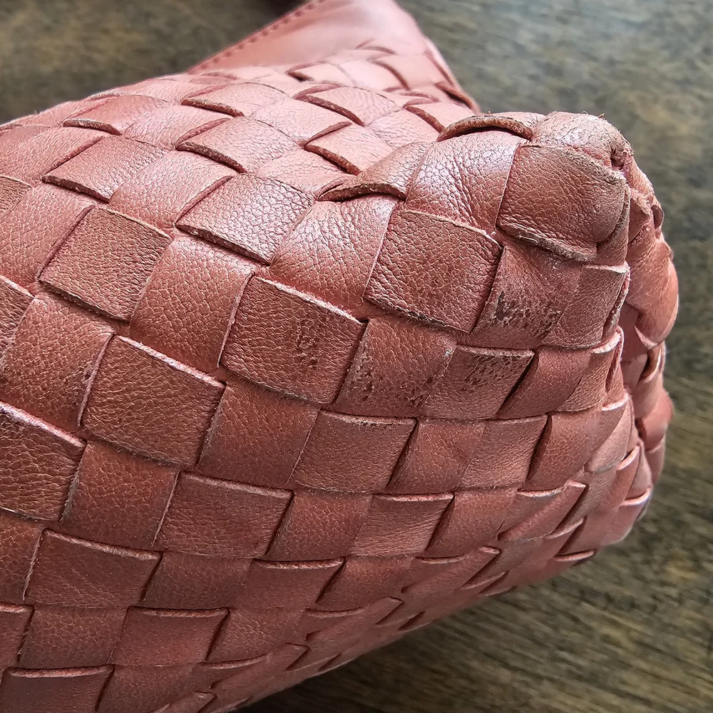 Bottega Veneta Intrecciato Leather Handbag Coral *FLAWS* - Picture 16 of 16